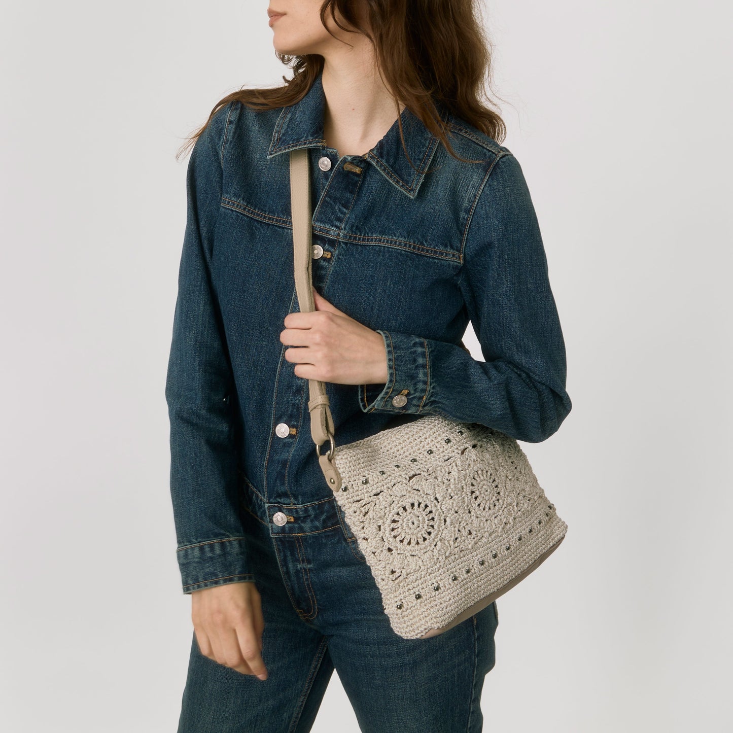 Melrose Crossbody - Hand Crochet - Natural Medallion