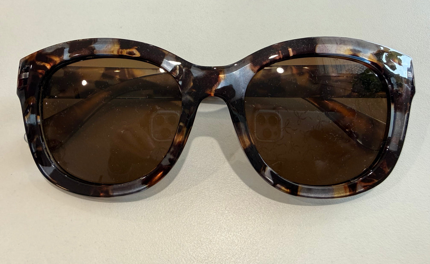 Peepers Sunglasses - Center Stage