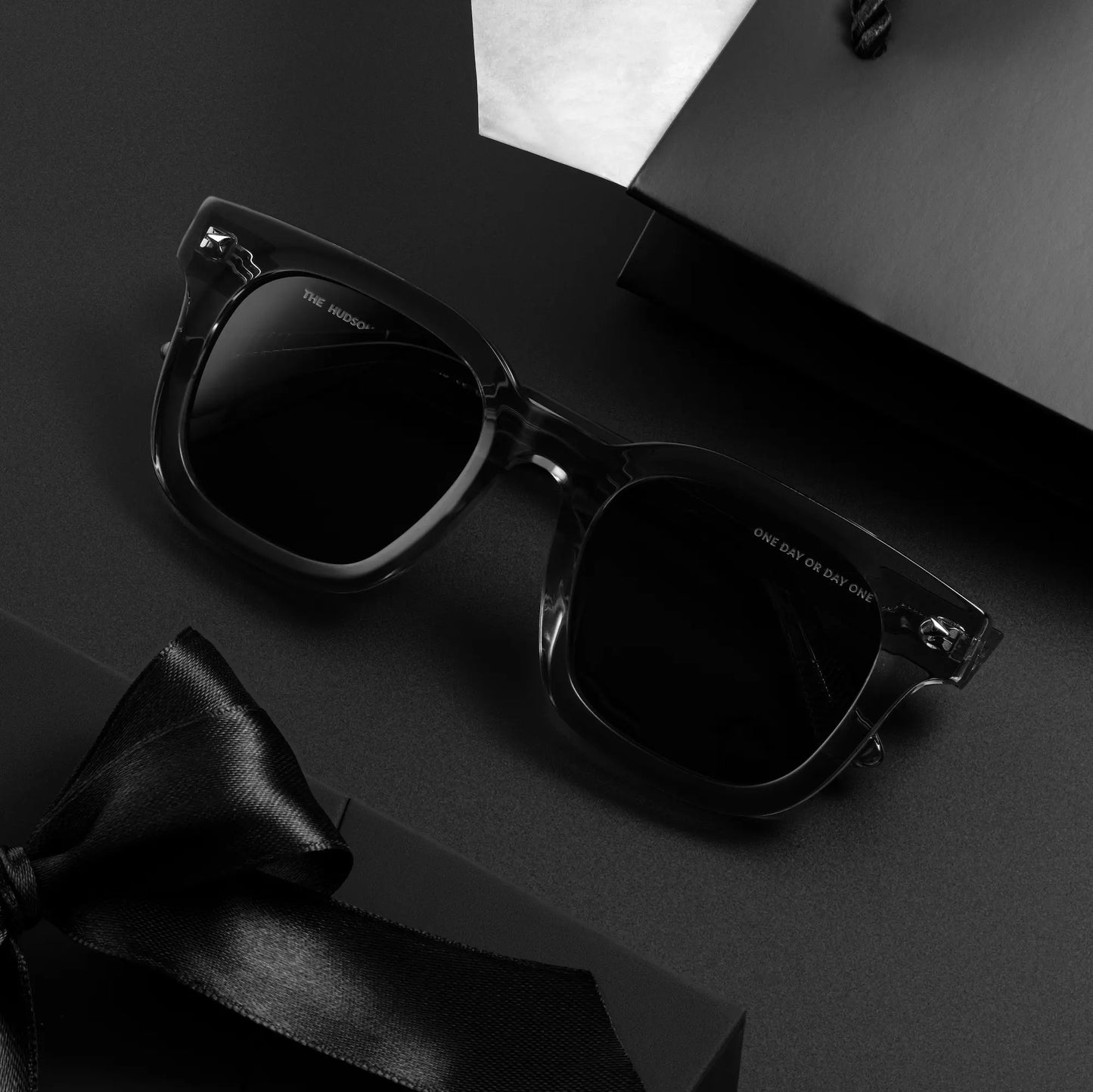 The Hudson - Jet Black