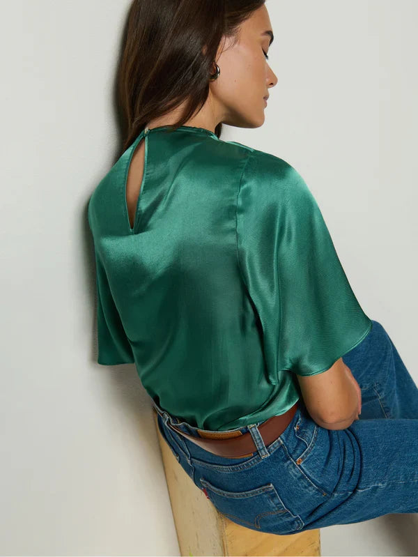 Nation Karine Cowl