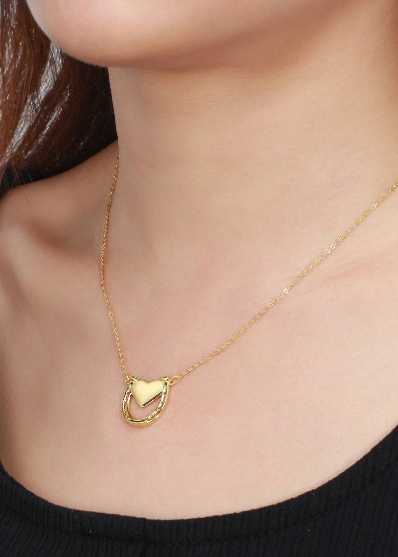 Saints and Saviors* Capture My Heart Horseshoe Necklace Gold