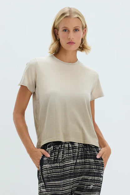 Raquel Allegra Liana Tee