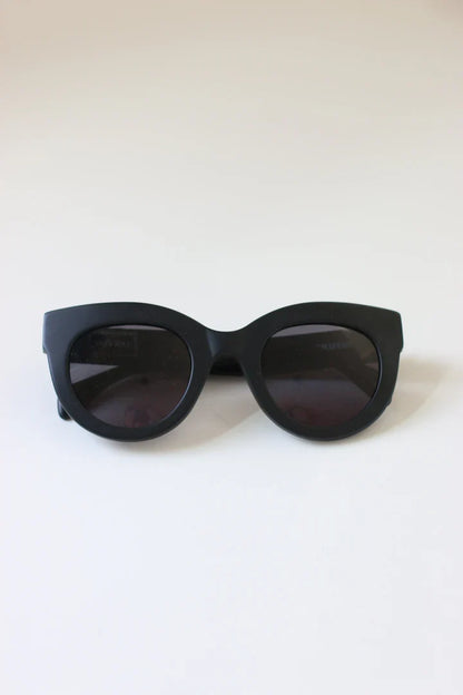 ANEA HILL Sunglasses, Manbattan