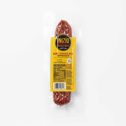 Premium Charcuterie Gift Basket: Spreads, Nuts & Dried Fruits