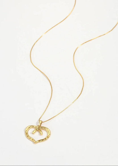 Saints and Saviors* Wild at Heart Horseshoe Necklace in Gold